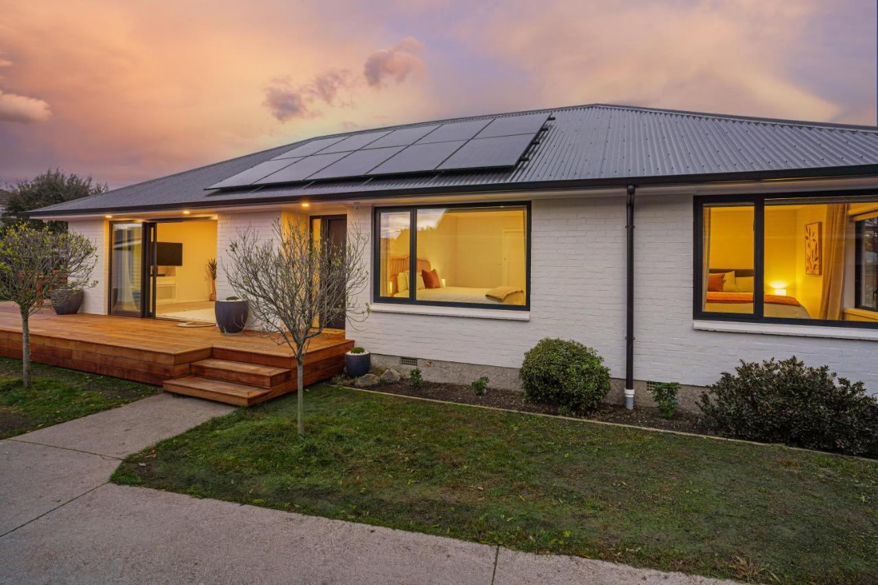 Private, Family-Friendly Home, 4Br By Airport & Free Parking Christchurch Exteriör bild