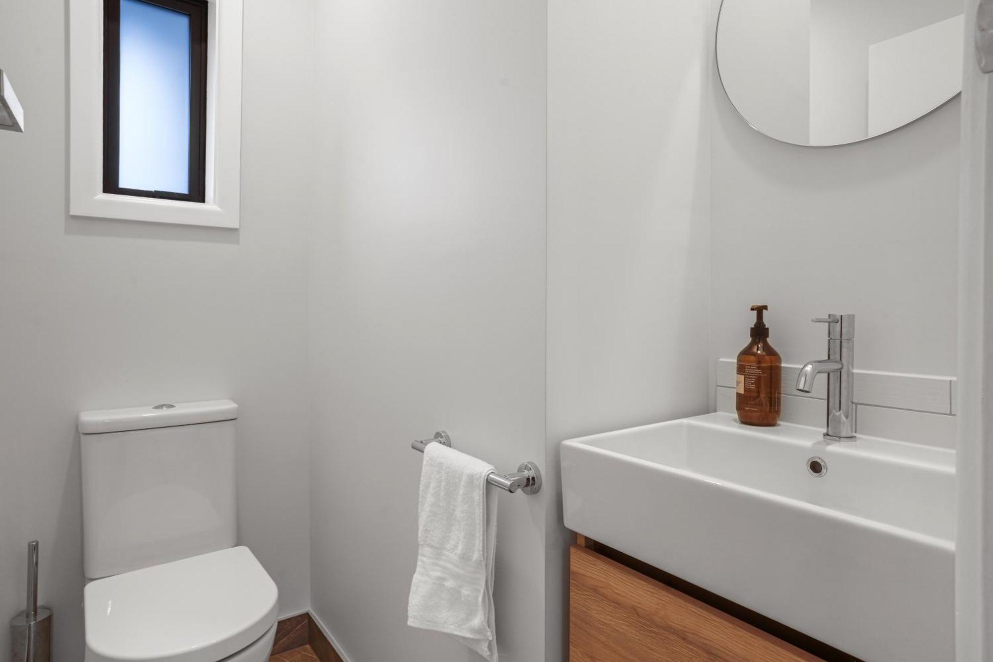 Private, Family-Friendly Home, 4Br By Airport & Free Parking Christchurch Exteriör bild